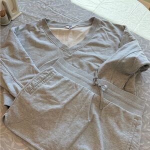 JoyLab Heather Gray Activewear Set